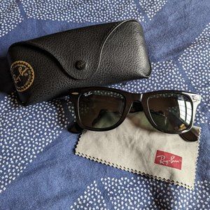 Ray-Ban Original Wayfarer Sunglasses RB2140